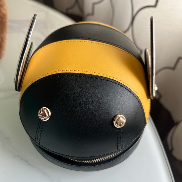 kate spade Handbags - Kate Spade Bee Novelty Crossbody